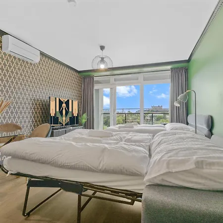 Lam Art Deco Castle View - Ac - Balcony