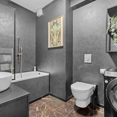 Lam Art Deco Castle View - Ac - Balcony 公寓